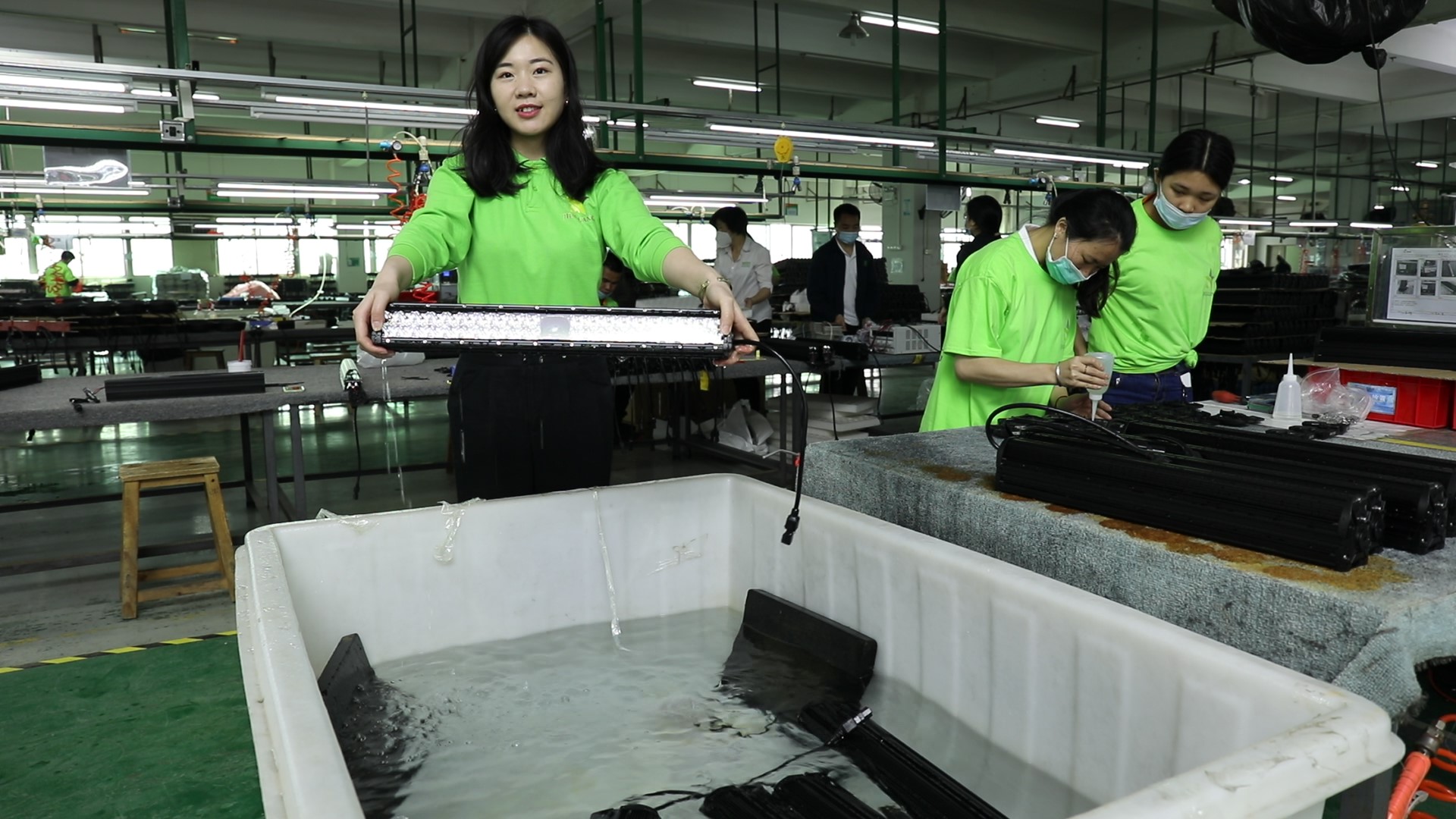 Barra de luz l&aacute;ser impermeable IP68