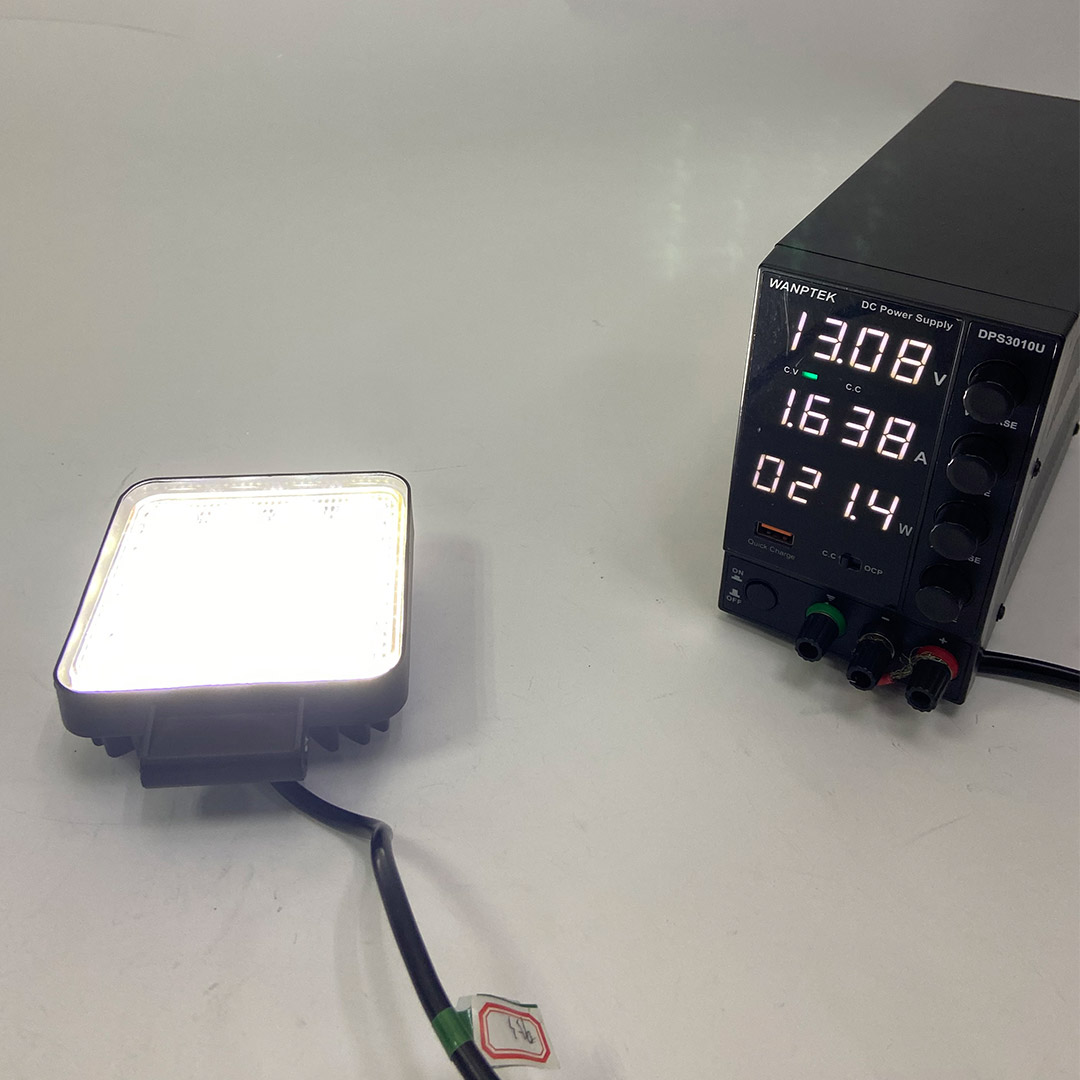 Elija luces de trabajo seg&uacute;n Power2