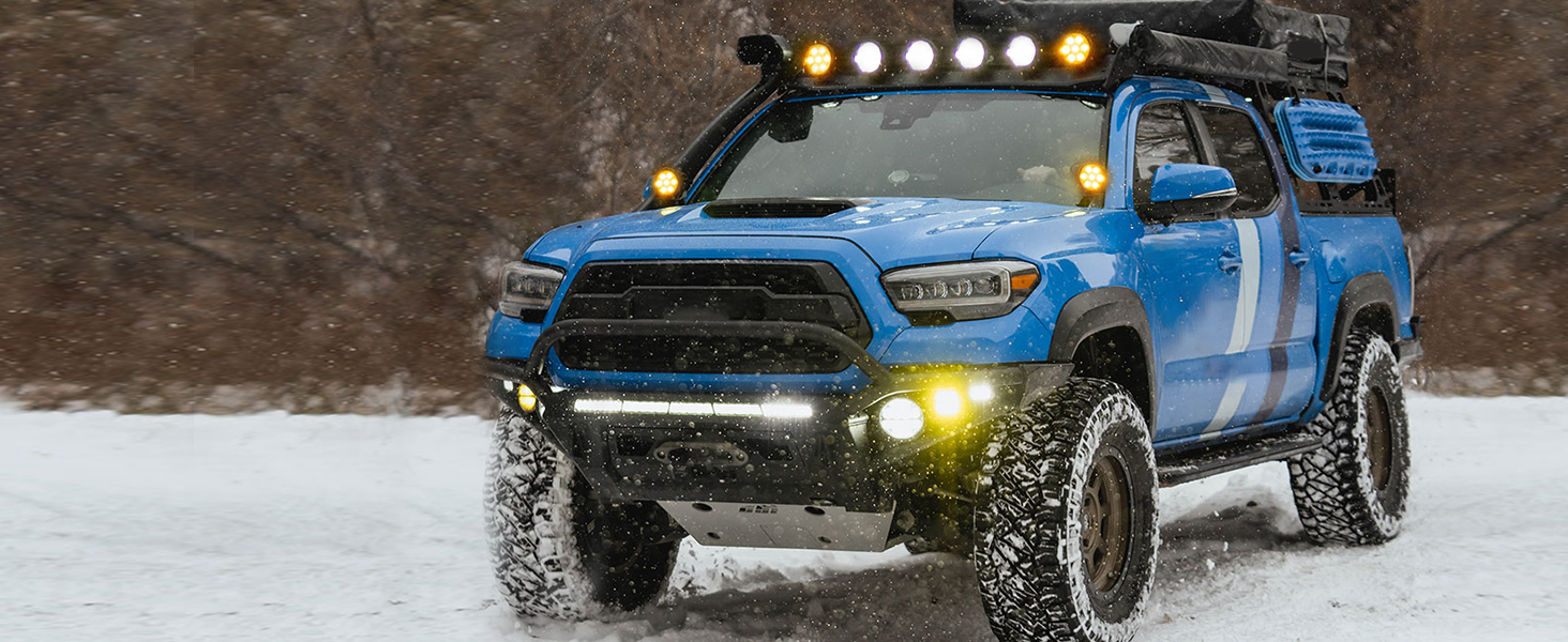 Vea la diferencia: Explorando los beneficios de la tecnología de tri-lentes en luces todoterreno