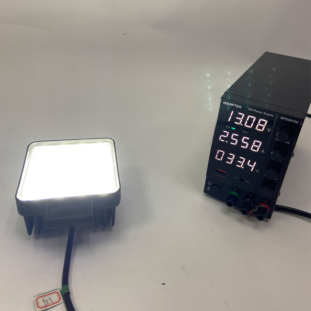 Elija luces de trabajo seg&uacute;n Power3