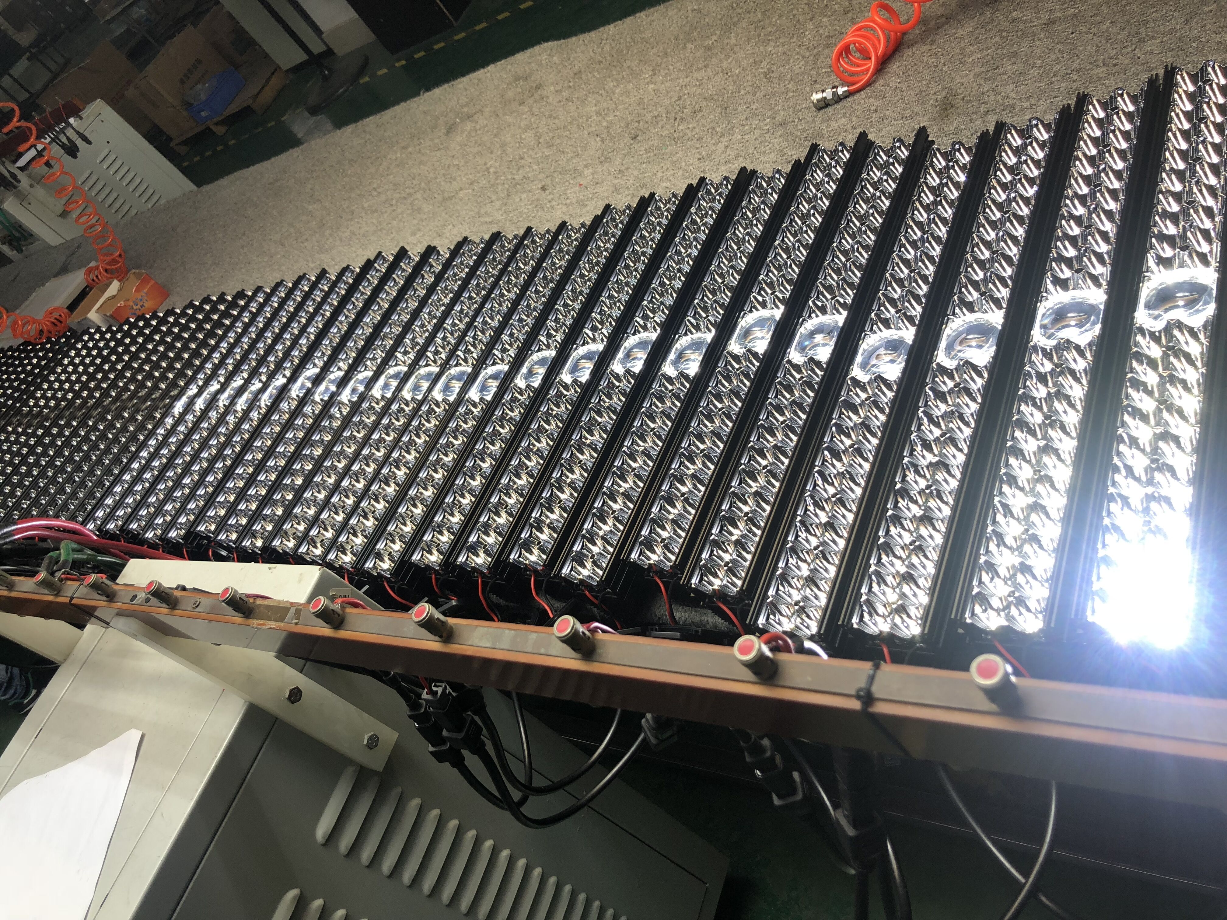 Fabricante de barra de luz l&aacute;ser-Jiuguang Iluminaci&oacute;n