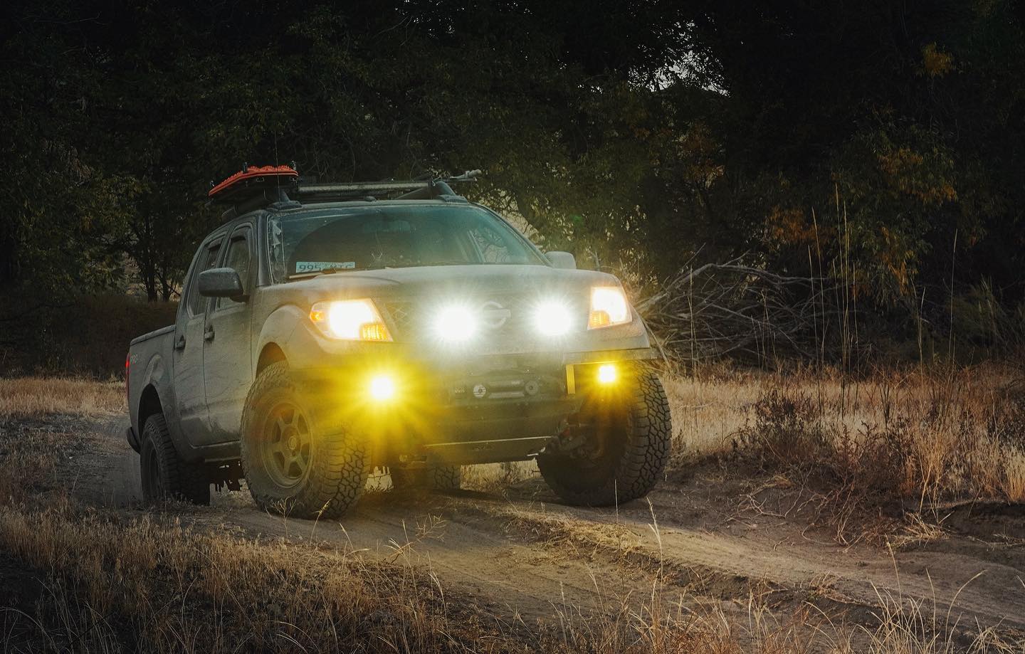 Luces de conducción LED Guía de temperatura de color: iluminación de maestría para un rendimiento óptimo del vehículo