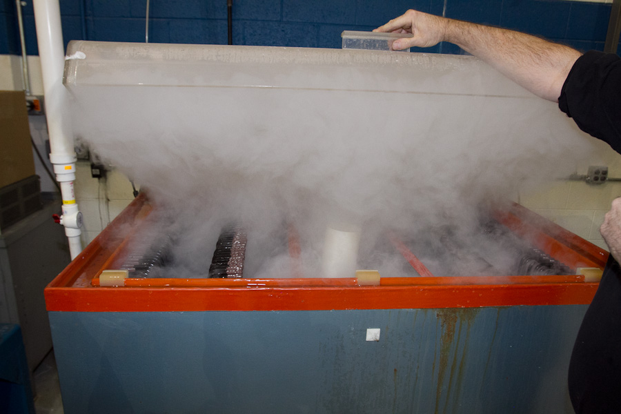 Pruebas de spray de sal de conducci&oacute;n l&aacute;ser